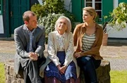 Saskia Henker und Richter Klaus Wagenführ knöpfen sich Oma Hedwig vor. Saskia Henker und Richter Klaus Wagenführ knöpfen sich Oma Hedwig vor.