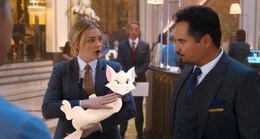 (v.l.n.r.) Kayla (Chlo&euml; Grace Moretz); Toots; Terence (Michael Pe&ntilde;a)