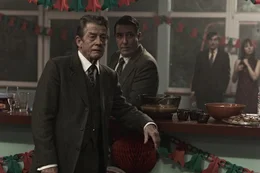 Schon fr&uuml;h hatte Control (John Hurt, l.) Zweifel an der Aufrichtigkeit all seiner Mitarbeiter, aber Roy Bland (Ciar&aacute;n Hinds, r.) und seine Partner sind gut im Vertuschen ...