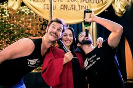 v.li.: Flo (Paul Pizzera), Samira (Gizem Emre), Eddi (Otto Jaus).