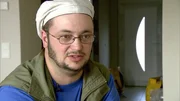 George Karbach hofft dass die Bauretter ihm helfen können. George Karbach hofft dass die Bauretter ihm helfen können.