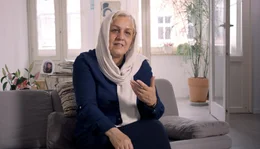Weil sie auch nach der Hinrichtung ihrer Tochter weiter f&uuml;r Menschenrechte k&auml;mpfte, musste Shole Pakravan, Reyhanes Mutter, 2017 aus dem Iran nach Deutschland fliehen.