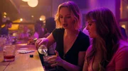Amy (Lauren de Bie) und Noor (Jente D&rsquo;Hose, r.).