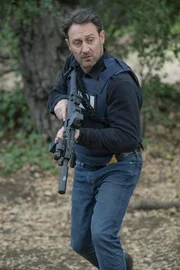 William LaMontagne jr. (Josh Stewart) William LaMontagne jr. (Josh Stewart)