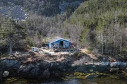 Fast jede Familie in Gaultois besitzt eine Blockhütte in der Wildnis. Fast jede Familie in Gaultois besitzt eine Blockhütte in der Wildnis.