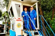 EIN SOMMER IN BRANDENBURG, "Vom Havelland bis nach Rheinsberg", Folge 1, Film von Johannes Unger. Einen Sommer lang war ein Team des rbb mit einem alten Robur-Bus im Land Brandenburg unterwegs – auf der Suche nach außergewöhnlichen Orten, Menschen und ihren Geschichten. EIN SOMMER IN BRANDENBURG, "Vom Havelland bis nach Rheinsberg", Folge 1, Film von Johannes Unger. Einen Sommer lang war ein Team des rbb mit einem alten Robur-Bus im Land Brandenburg unterwegs – auf der Suche nach außergewöhnlichen Orten, Menschen und ihren Geschichten.