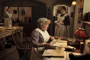 Mrs Patmore (Lesley Nicol) Mrs Patmore (Lesley Nicol)