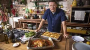 In dieser brandneuen Serie begleiten wir den Lieblingskoch der Nation in seinem Landhaus, wo er leckere, gesunde Rezepte aus seinem neuen Buch 7 Ways zubereitet: Einfache Ideen für jeden Tag der Woche. In dieser brandneuen Serie begleiten wir den Lieblingskoch der Nation in seinem Landhaus, wo er leckere, gesunde Rezepte aus seinem neuen Buch 7 Ways zubereitet: Einfache Ideen für jeden Tag der Woche.