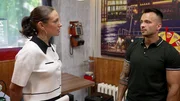 Als Karla Milla von Boris? Anzeige gegen Mike berichtet, gerät Milla in Erklärungsnot. Ihr Versuch, sich mit einer Notlüge zu retten, scheitert an Karlas Misstrauen. Damit Mike nicht ins offene Messer läuft, beschließt Milla, ihn zu warnen. Als Karla Milla von Boris? Anzeige gegen Mike berichtet, gerät Milla in Erklärungsnot. Ihr Versuch, sich mit einer Notlüge zu retten, scheitert an Karlas Misstrauen. Damit Mike nicht ins offene Messer läuft, beschließt Milla, ihn zu warnen.