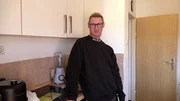 Andy würde gerne als Friseur arbeiten Andy würde gerne als Friseur arbeiten