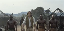 Alexander Skarsg&aring;rd (Tarzan / John Clayton).