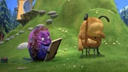 Eigentlich m&ouml;chte Kiwi ein Portrait von Strit malen. Aber der kann einfach nicht lang genug still sitzen.