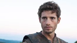 Gareth (Julian Morris)  Die Verwendung des sendungsbezogenen Materials ist nur mit dem Hinweis und Verlinkung auf TVNOW gestattet.
