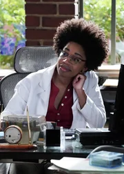 Kasie Hines (Diona Reasonover) Kasie Hines (Diona Reasonover)