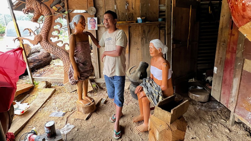 Leben mit dem Tod: Ahnenkult auf Sulawesi (D, 2023)