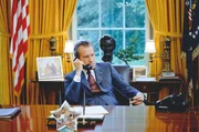 Washington, 1972: US-Präsident Richard Nixon am Telefon im "Oval Office" im Weißen Haus Washington, 1972: US-Präsident Richard Nixon am Telefon im "Oval Office" im Weißen Haus
