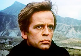 Klaus Kinski als Viktor Barrett.