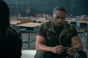 Obwohl Quiet (Stephanie Beatriz) und John (Anthony Mackie) mit einem Sieg alle Mauern zu Fall bringen und für Gerechtigkeit sorgen wollen, verfolgt John einen ganz persönlichen Herzenswunsch, der ihre Zusammenarbeit als Team gefährdet. Obwohl Quiet (Stephanie Beatriz) und John (Anthony Mackie) mit einem Sieg alle Mauern zu Fall bringen und für Gerechtigkeit sorgen wollen, verfolgt John einen ganz persönlichen Herzenswunsch, der ihre Zusammenarbeit als Team gefährdet.