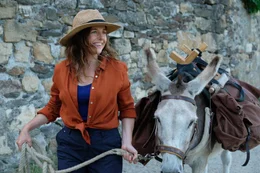 Auf Eselwanderung in der Natur: Laure Calamy als Antoinette