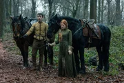 Guildford Dudley (Jacob Avery, l.) und Elizabeth Tudor (Alicia von Rittberg, r.).