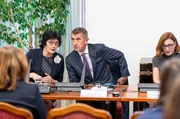 Die rechtspopulistische Koalition unter Ministerpräsident Andrej Babiš stößt in Tschechien nicht nur auf Zustimmung. Die rechtspopulistische Koalition unter Ministerpräsident Andrej Babiš stößt in Tschechien nicht nur auf Zustimmung.