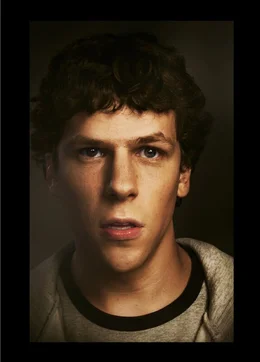 "Man macht nicht 500 Millionen Freunde, ohne sich ein paar Feinde zu machen." Dies muss auch Facebook-Erfinder Mark Zuckerberg (Jesse Eisenberg) feststellen ...