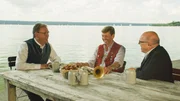 Von links: Georg Ried im Gespräch mit Peter Reichert (Seehof Musi) und Jürgen Kirner (Couplet AG) am Ammersee. Von links: Georg Ried im Gespräch mit Peter Reichert (Seehof Musi) und Jürgen Kirner (Couplet AG) am Ammersee.