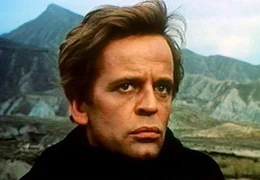 Viktor Barrett (Klaus Kinski).