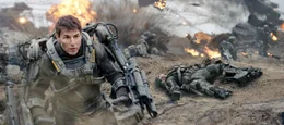 Verworren im Zeitgestr&uuml;pp: Major Bill Cage (Tom Cruise) wird bei einem Einsatz gegen eine feindliche Alienrasse in einer Zeitschleife gefangen, die die Antwort f&uuml;r den Kampf gegen die au&szlig;erirdischen Wesen sein k&ouml;nnte ...