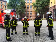 Florian darf die Feuerwehr-Crew tatkräftig unterstützen! Florian darf die Feuerwehr-Crew tatkräftig unterstützen!