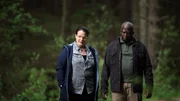 Die Polizisten Eva (Sofia Rönnegård) und Melvin (Richard Sseruwagi) wollen herausfinden, ob Leif umgebracht wurde. Die Polizisten Eva (Sofia Rönnegård) und Melvin (Richard Sseruwagi) wollen herausfinden, ob Leif umgebracht wurde.