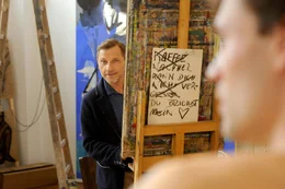 Gregor (Richy M&uuml;ller) versucht alles, um Annes Herz zu erobern.