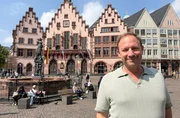 Moderator Tobias Kämmerer auf dem Römer in Frankfurt. Moderator Tobias Kämmerer auf dem Römer in Frankfurt.