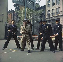 Ludovic Cruchot (Louis de Fun&egrave;s, vorne l.)