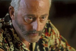 Als drei Frauen im Pariser T&uuml;rkenviertel ermordet werden, holt sich der junge Kommissar Paul Nerteaux den vorzeitig in den Ruhestand versetzten Polizisten Schiffer (Jean Reno) zur Verst&auml;rkung ...