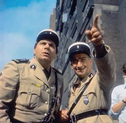 Ludovic Cruchot (Louis de Fun&egrave;s, r.)