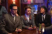 (v.l.n.r.) Gary Green (Adam Tsekhman); Gideon (Amy Louise Pemberton); Esperanza "Spooner" Cruz (Lisseth Chavez)