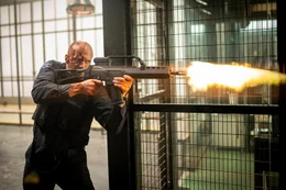 H (Jason Statham)