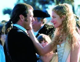 Benjamin Martin (Mel Gibson, l.); Charlotte Selton (Joely Richardson, r.)