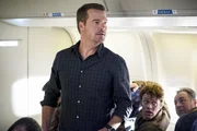 Muss gemeinsam mit Sam undercover nach Tokio reisen, um einen Ingenieur aufzuhalten, der geheime Information dorthin verkaufen möchte: Callen (Chris O'Donnell) ... Muss gemeinsam mit Sam undercover nach Tokio reisen, um einen Ingenieur aufzuhalten, der geheime Information dorthin verkaufen möchte: Callen (Chris O'Donnell) ...
