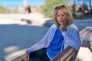 Charlotte Link erzählt von der Inspiration zu ihrem Roman „Die Entscheidung“ – die Idee kam ihr an diesem Strand. Charlotte Link erzählt von der Inspiration zu ihrem Roman „Die Entscheidung“ – die Idee kam ihr an diesem Strand.
