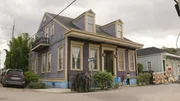 Shabby Chic exterior, as seen on Zillow Gone Wild, Season 1.