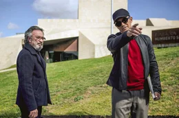 Zwei Welten treffen aufeinander: Der eitle Hollywood-Schauspieler F&eacute;lix (Antonio Banderas, re.) lernt den elit&auml;r-intellektuellen Theaterschauspieler Iv&aacute;n (Oscar Mart&iacute;nez, li.) kennen.