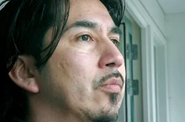 Alejandro Quezada wurde Ende der 1970er Jahre illegal in die Niederlande adoptiert.
