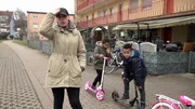 Janines Zwillinge hatten Geburtstag und sind jetzt sieben Jahre alt. Zu diesem Anlass gab es für die beiden Wirbelwinde natürlich auch schöne Geschenke. Mit denen können sie ihre Zeit draußen jetzt noch mehr genießen. Janines Zwillinge hatten Geburtstag und sind jetzt sieben Jahre alt. Zu diesem Anlass gab es für die beiden Wirbelwinde natürlich auch schöne Geschenke. Mit denen können sie ihre Zeit draußen jetzt noch mehr genießen.