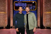 Treten bei "Wer wei&szlig; denn sowas?" als Kandidaten an: Der Basketballspieler und Reality-TV Teilnehmer Andrej Mangold (l.) und der Reality-TV-Darsteller und Unternehmer Dominik Stuckmann (r.).