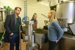 Sascha Bergmann (Hary Prinz), Anni Sulmtaler (Anna Unterberger, re.)