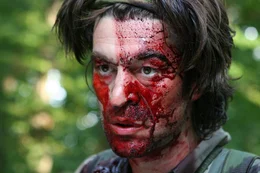 Wurde auf der Suche nach einer Anakonda angegriffen: Peter (Zoltan Butuc) ...