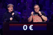Rateteam-Kapit&auml;n Elton (r.) mit dem Musiker Ferris MC (l.).