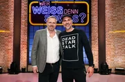 Als Kandidaten bei „Wer weiß denn sowas?“: der Fußballspieler Dietmar Hamann (l.) und der Fußballspieler Markus Babbel (r.). Als Kandidaten bei „Wer weiß denn sowas?“: der Fußballspieler Dietmar Hamann (l.) und der Fußballspieler Markus Babbel (r.).